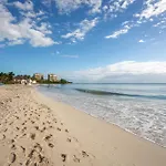 Casa El Encanto Penthouse 532 Sur Condo